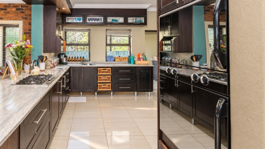 5 Bedroom Property for Sale in Xanadu Nature Estate North West